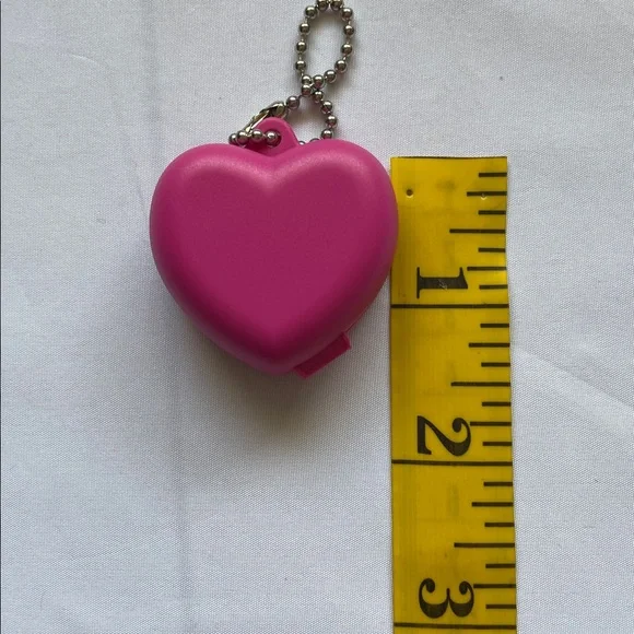New Tupperware Pink Heart Container Holder Keychain - Picture 4 of 4